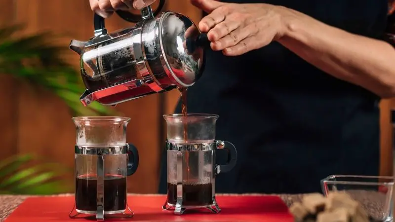 French Press zubereiten: 7-Schritte-Anleitung für den perfekten Kaffee