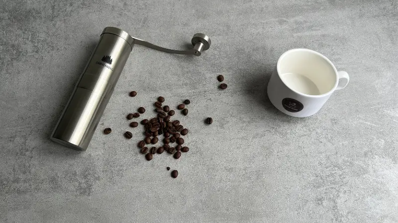French Press Kaffeemühle Test: Das sind die 5 besten Mühlen