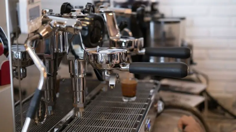 Siebträger Espressomaschine Test: Die 5 Besten im Vergleich [2022]